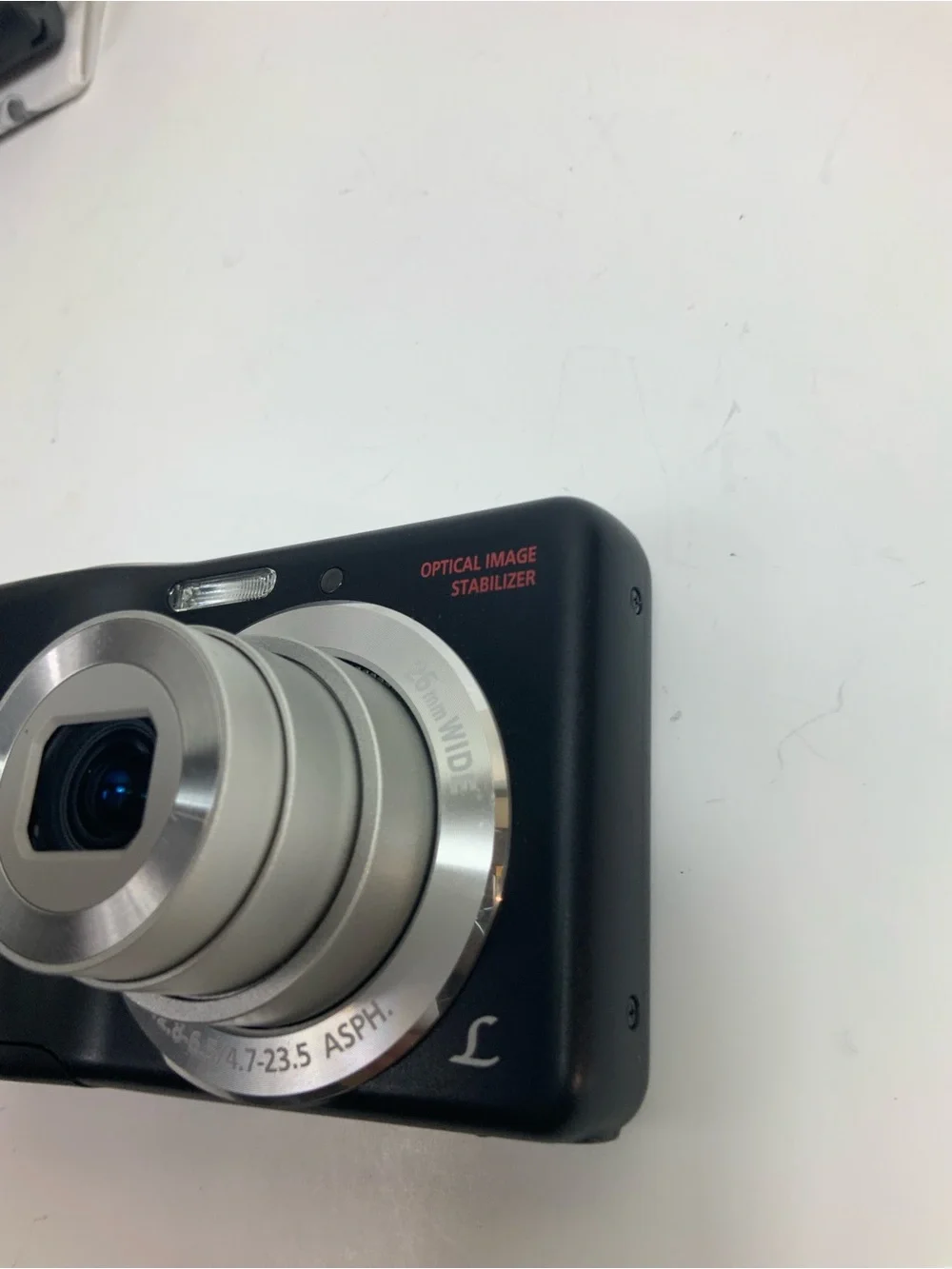 Panasonic Lumix DMC-LS5 14MP Digital Camera - 5x Optical Zoom - Black